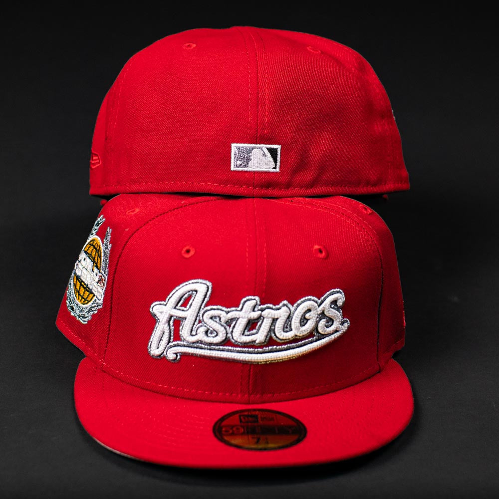 Two Sunnyside Bo Bundy WS05 Houston Astros New Era 5950 Fitted hats are shown; one displays the front with the Astros logo and side patch, while the other shows the back with the MLB logo, both on a black background.