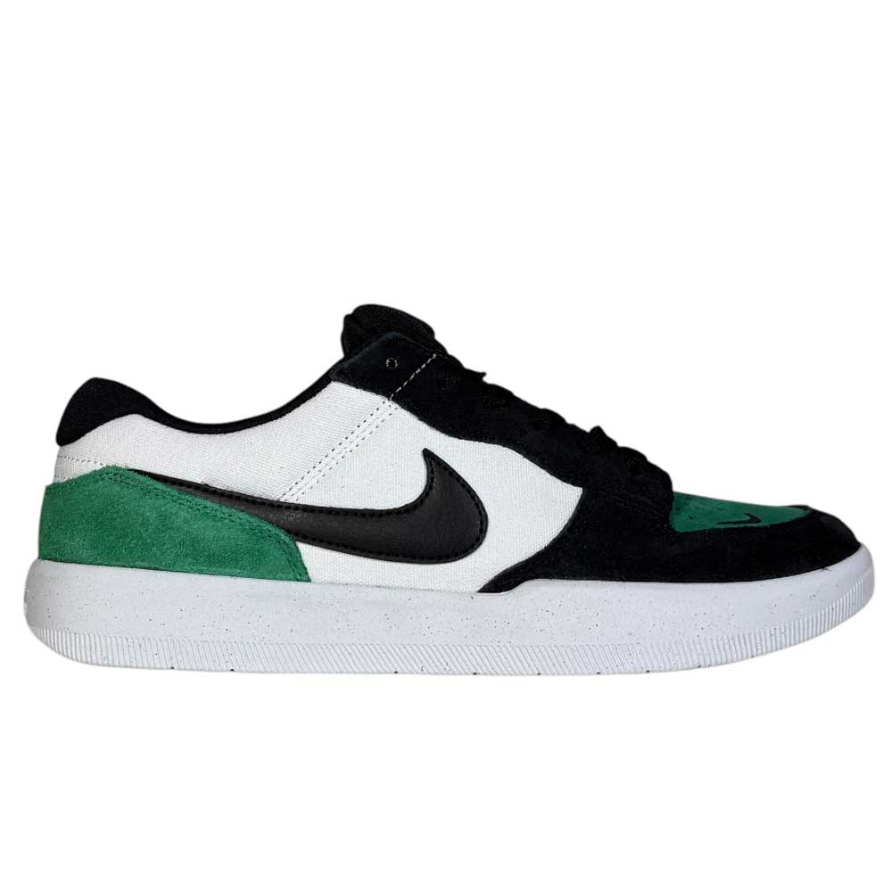 The DV5477-101 White Black Stadium Green Force 58 Nike SB Suede Skateboarding Shoes are low-top skate shoes with a white base, black laces and swoosh, green suede toe cap and heel, plus a durable cupsole for boardfeel.