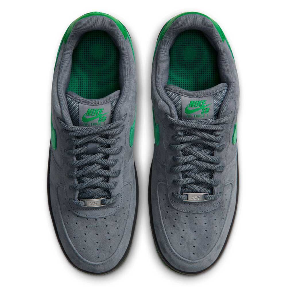 Top-down view of AF1 Cool Grey Court Green Black IV5289003 Nike SB Suede Skateboarding Shoes, featuring grey suede low-tops with green accents on the swoosh, interior lining, and tongue label.