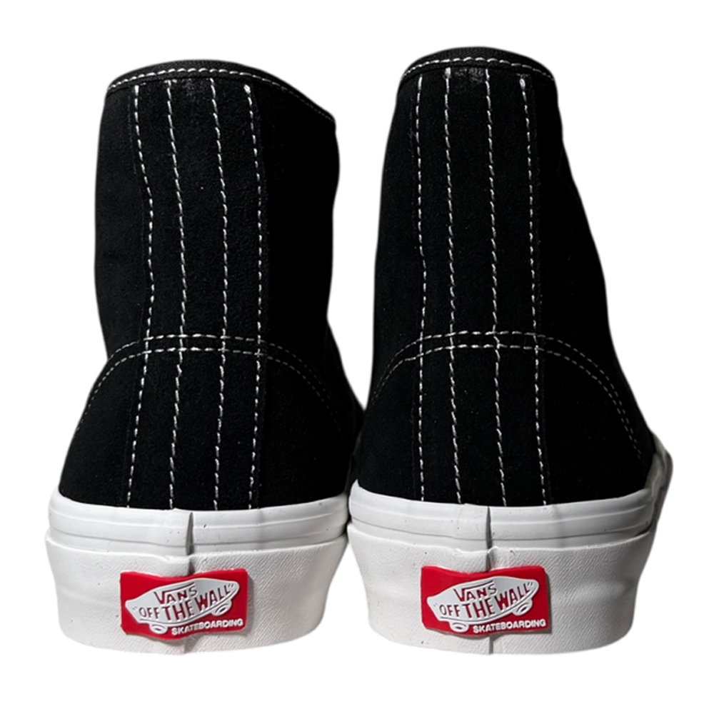 Back view of VN000CBQS471 Authentic High Black Vans Skate Suede Rubber Shoes with white stitching, white soles, PopCush footbeds, and red Vans Off The Wall Skateboarding heel logos, isolated on a white background.