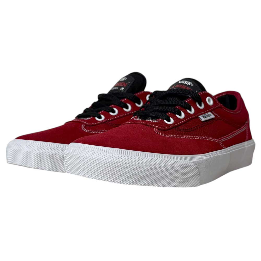A pair of VN000D85Y521 Skate Curren Caples Red White Vans skate shoes, featuring suede uppers, rubber soles, and PopCush insoles for ultimate comfort—shown from the front on a white background.