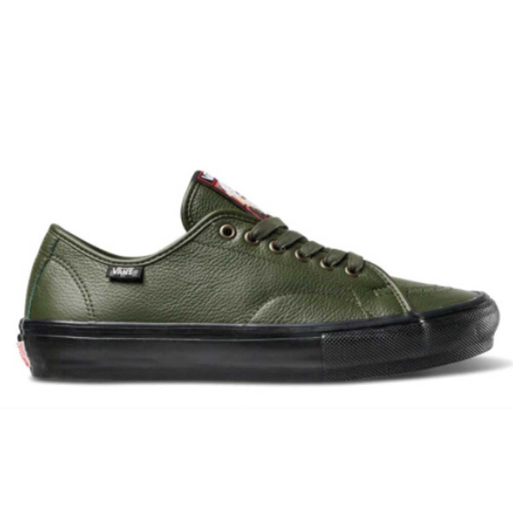 The Vans Skate AVE Classic x Hockey Green Black VN000Z97203 leather skateboard shoe features a green low-top design with black laces, a black rubber sole, and a small black heel label, shown in side view on a white background.
