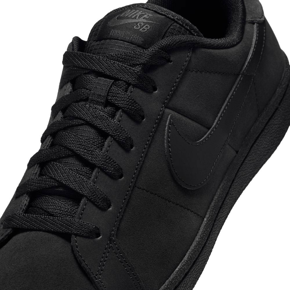 Black Zoom Tennis Classic HF7386003 Black Black Suede Nike SB Skateboarding Shoes featuring a low-top silhouette with Zoom Air cushioning, tonal laces, a matching side swoosh, and tongue branding.