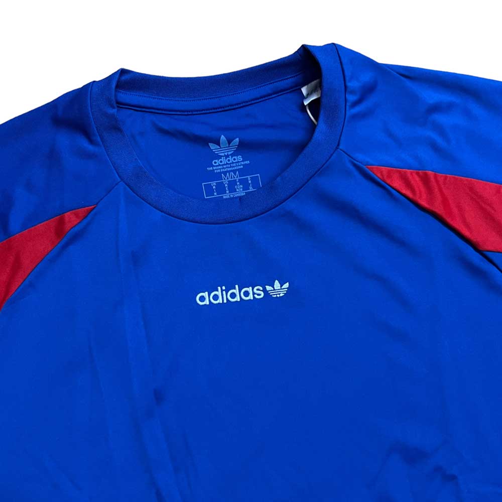 The Adidas Jersey CL Royal Blue Red Embroidered features a royal blue design with red shoulder accents, white embroidered Adidas logo and trefoil on the chest, plus a crew neckline and short sleeves for classic style.