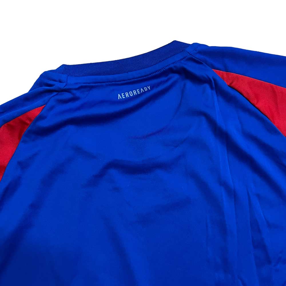 A close-up of the back of the Adidas Jersey CL Royal Blue Red Embroidered, featuring red sleeve accents and "AEROREADY" printed in white near the collar.