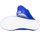 A navy blue Skate Old Skool Vans VN000EC6NAV1 Chillie 2 Risers skateboarding shoe lies on its side, displaying the signature white waffle sole for grip and a Vans logo on the heel.