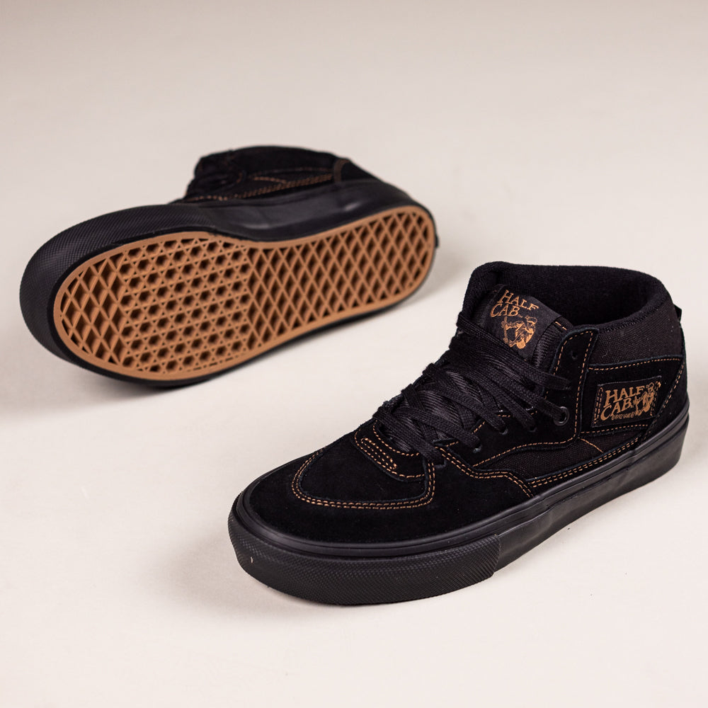 VN000E8QGSL Black Black Brown Suede Skate Half Cab Vans