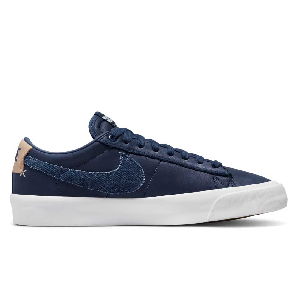 DM8890400 Midnight Navy Blazer Low GT Pro Nike SB Leather Shoes