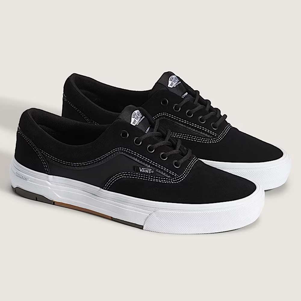 The Skate Era Wafflecup Black White VN000EF0BA21 Vans Suede Rubber Shoes feature black uppers, white soles, black laces, and white stitching with the signature WaffleCup outsole, shown against a plain light background.