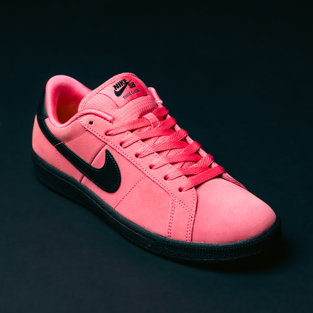 Zoom Tennis Classic IO8394600 Hyper Pink Black Nike SB Leather
