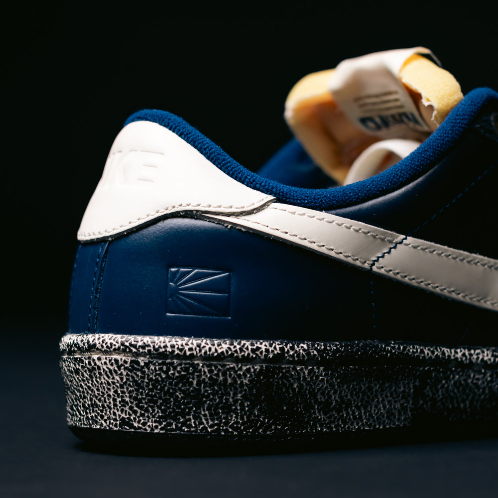 Zoom Tennis Classic x Rassvet IO9846400 Blue Void Sail Nike SB